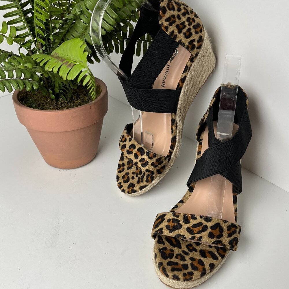 Jolimall Size 7 Leopard Sandals‎ NWOT